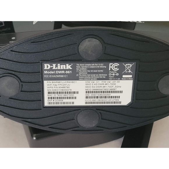 US Cellular DWR-961 D-Link 4G LTE Dual Band Wireless AC1200 High Speed Router - Picture 9 of 9